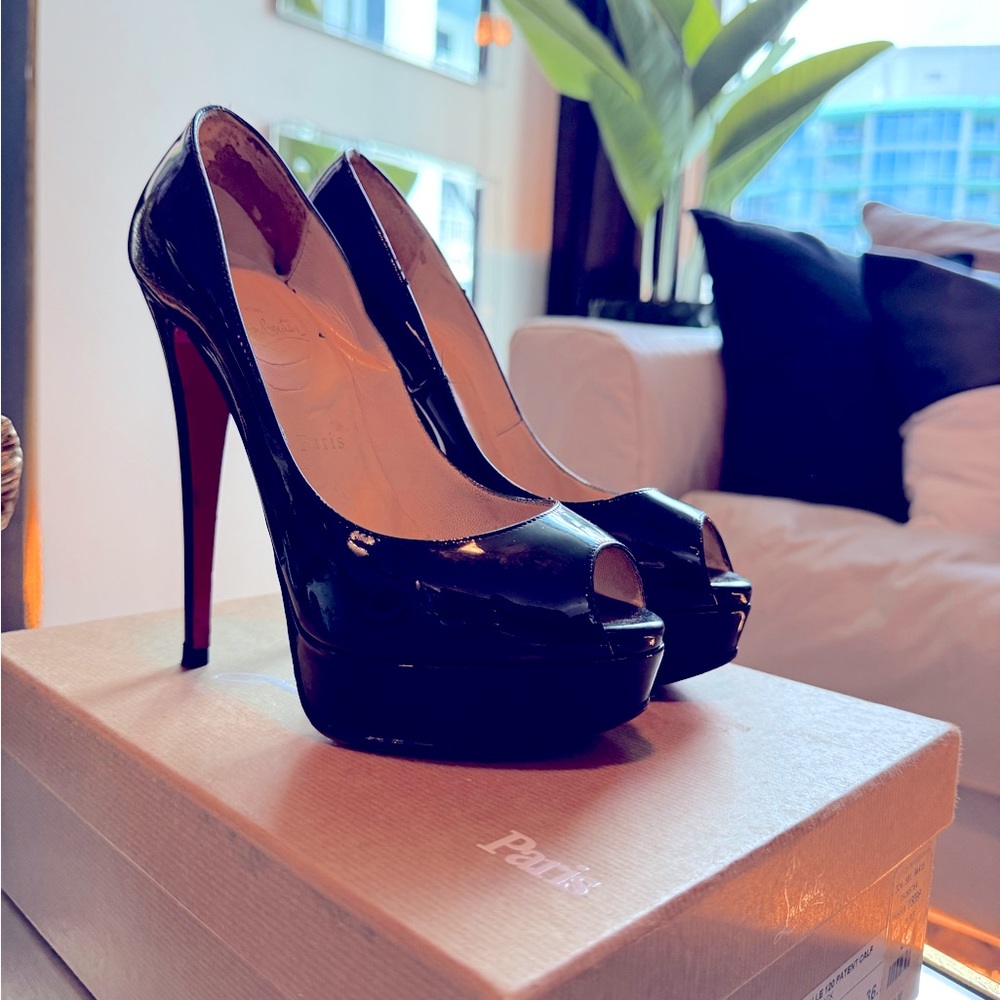 Christian Louboutin Lady Peep